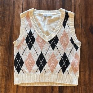 Aster y2k vest w/ Argyle pattern Size Small🤩